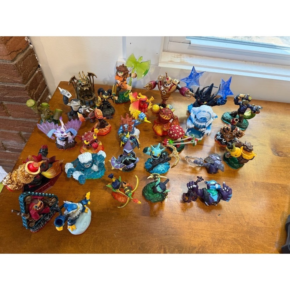 Skylanders Lot 27 Figures Spyro's Adventure Giants Swap Force
